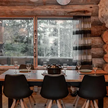 Villa Cozy 4Br Cabin Next To Ski Slopes | Villa Moerri *
