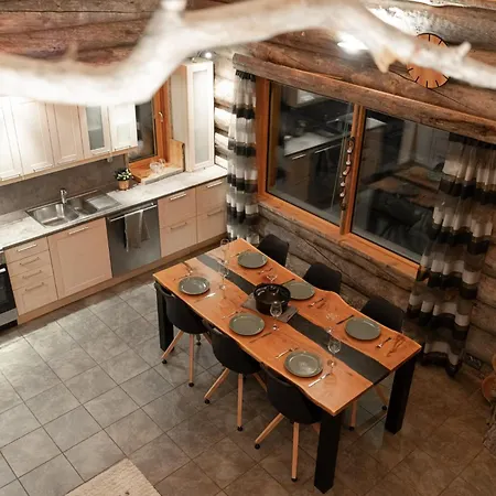 Villa Cozy 4Br Cabin Next To Ski Slopes | Villa Moerri